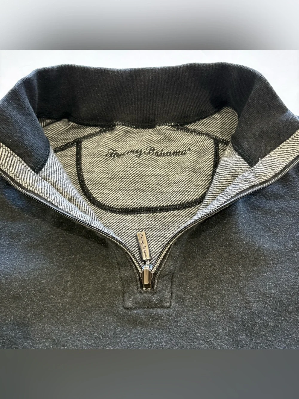 Tommy Bahama Men’s Reversible Quarter Zip Pullover Gray Black L Approx